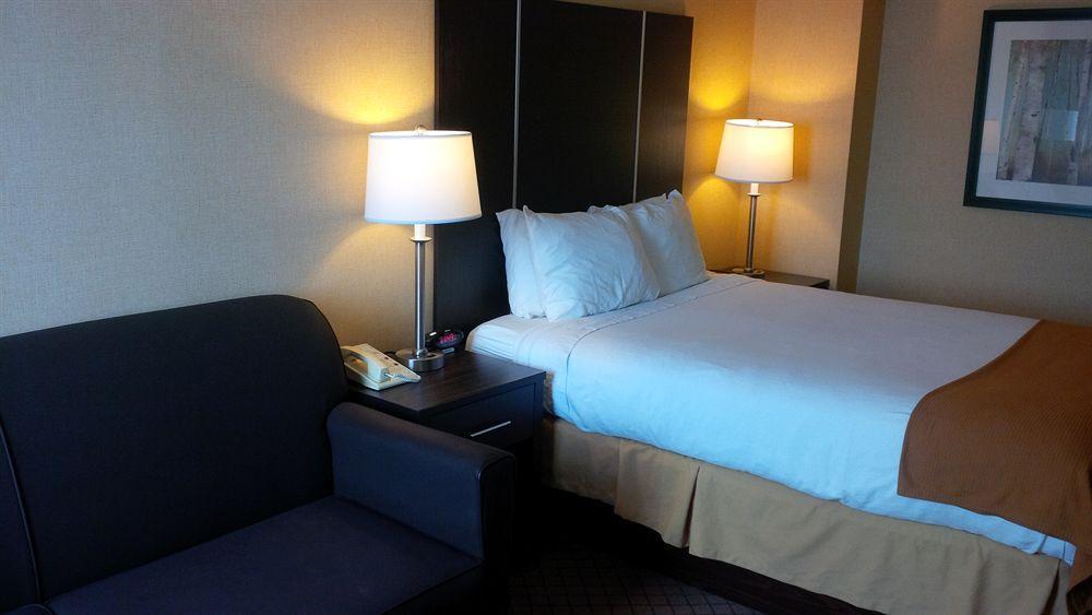 Holiday Inn Express Hamilton-Stoney Creek Esterno foto