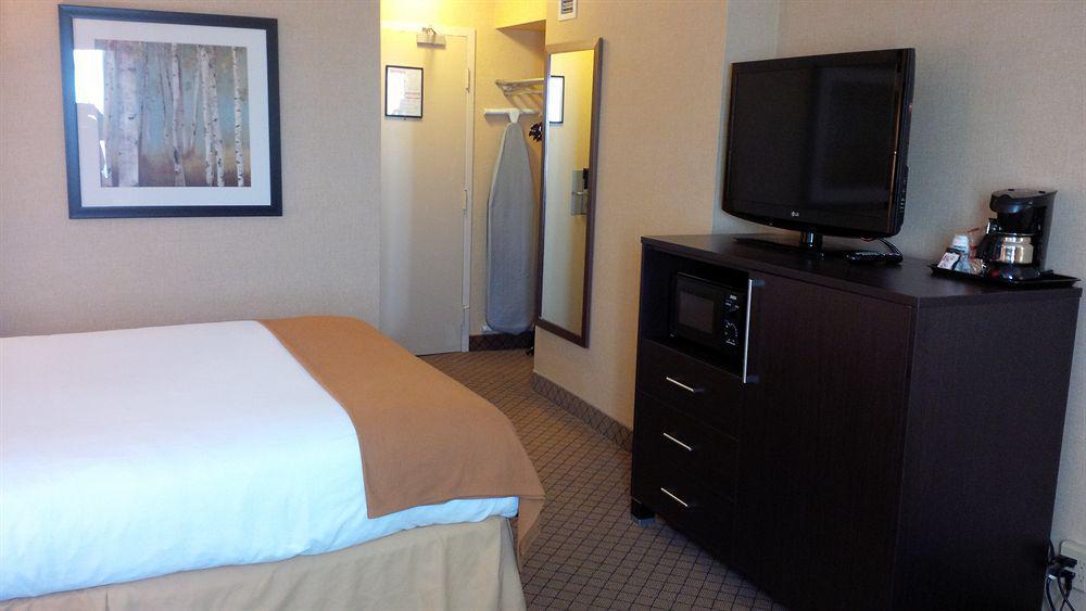 Holiday Inn Express Hamilton-Stoney Creek Esterno foto